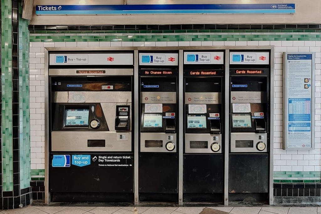Oyster Card Check Balance Complete Guide (2025)